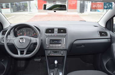 Седан Volkswagen Polo 2017 в 