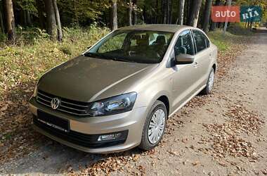 Седан Volkswagen Polo 2018 в Львове