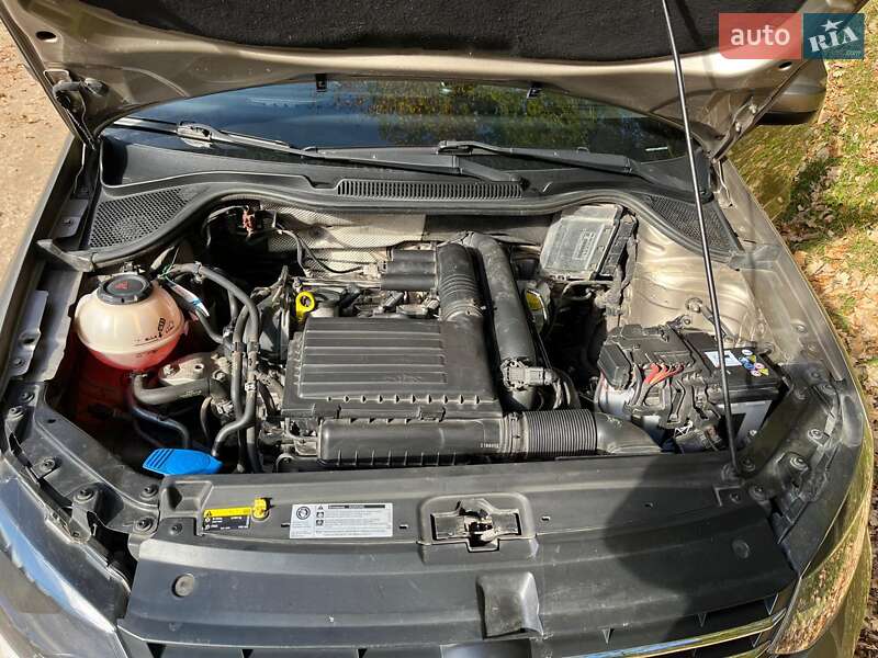 Седан Volkswagen Polo 2018 в Львові