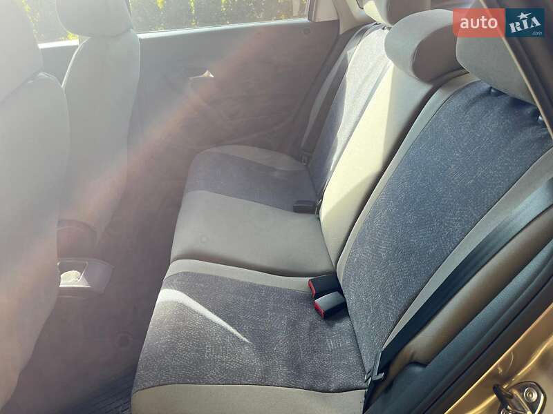 Седан Volkswagen Polo 2018 в Львові