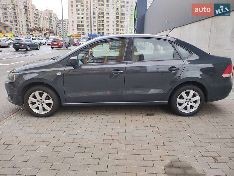Седан Volkswagen Polo 2013 в Києві фото 9 Седан Volkswagen Polo 2013 в Києві