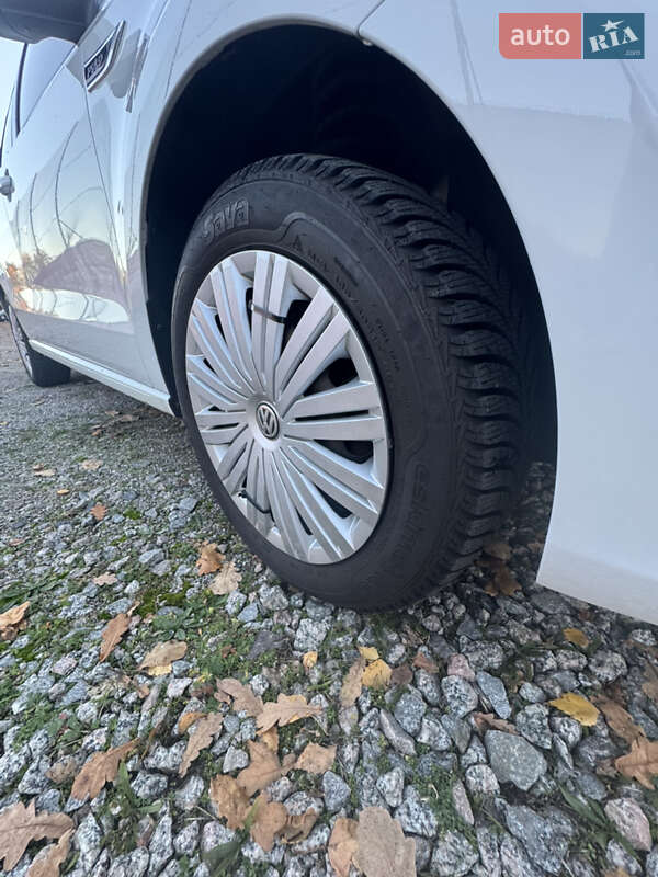 Хэтчбек Volkswagen Polo 2019 в Киеве