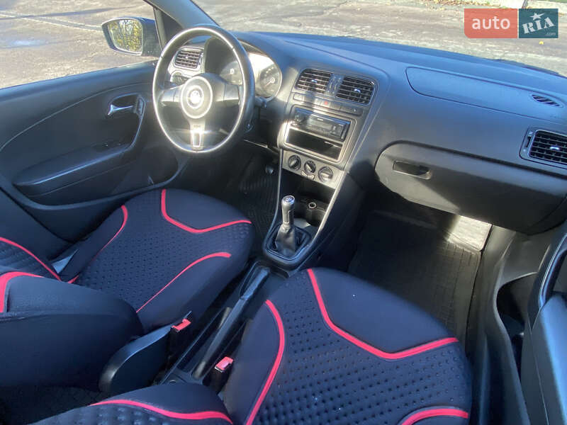 Седан Volkswagen Polo 2013 в Киеве фото 23 Седан Volkswagen Polo 2013 в Киеве