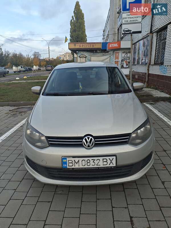 Седан Volkswagen Polo 2013 в Сумах
