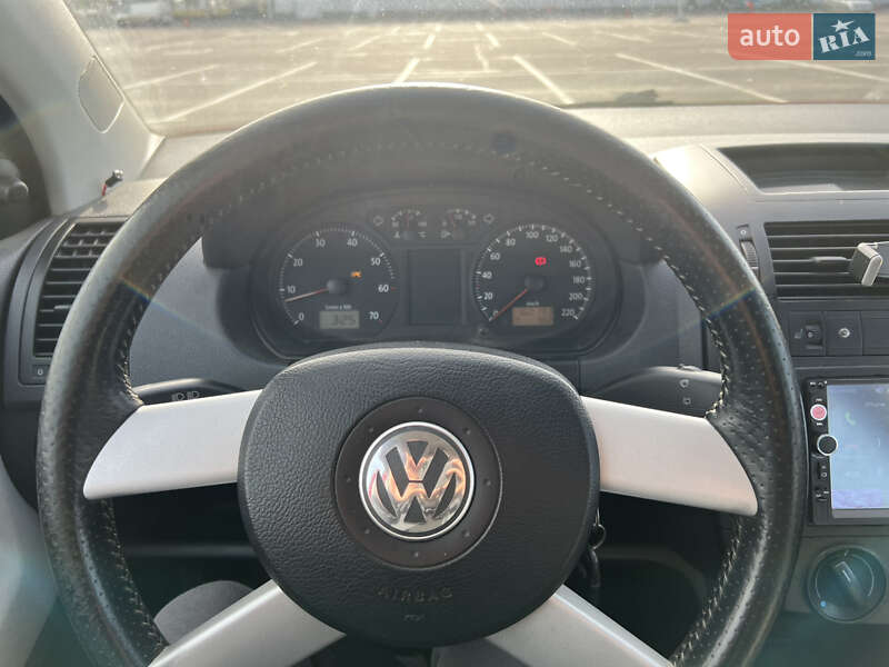 Хетчбек Volkswagen Polo 2005 в Рівному