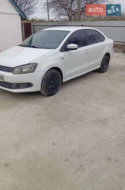 Седан Volkswagen Polo 2013 в Попільні