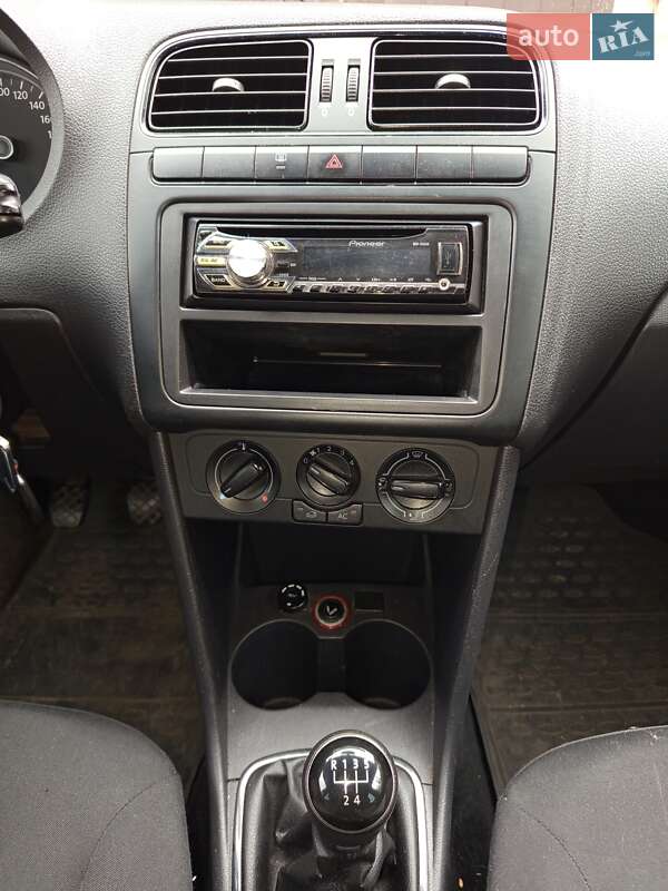 Седан Volkswagen Polo 2013 в Иванкове фото 5 Седан Volkswagen Polo 2013 в Иванкове