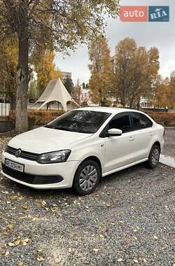 Седан Volkswagen Polo 2012 в Дніпрі