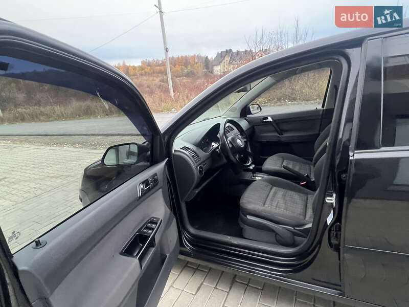 Хетчбек Volkswagen Polo 2006 в Тернополі