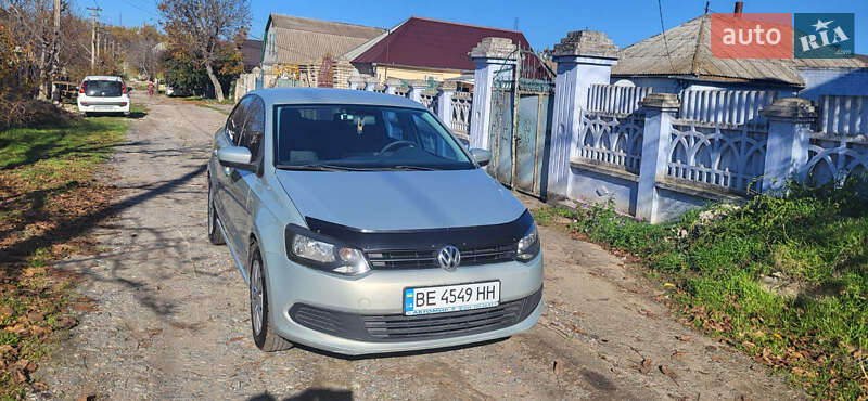 Седан Volkswagen Polo 2013 в Николаеве