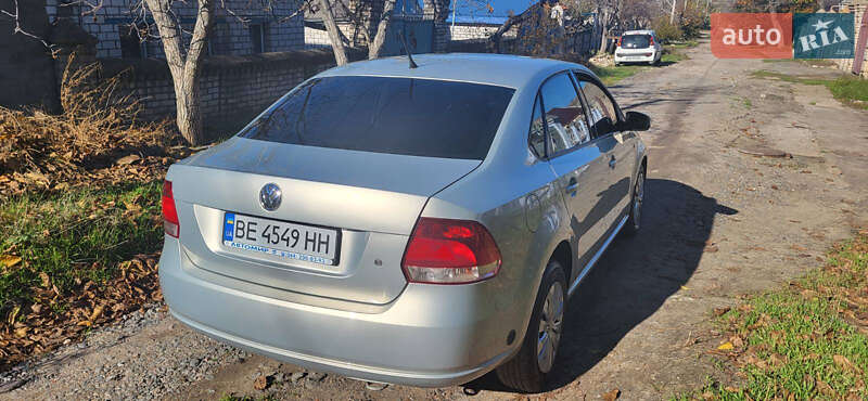 Седан Volkswagen Polo 2013 в Николаеве