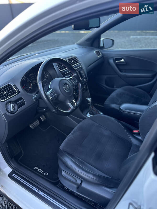 Хэтчбек Volkswagen Polo 2011 в Луцке