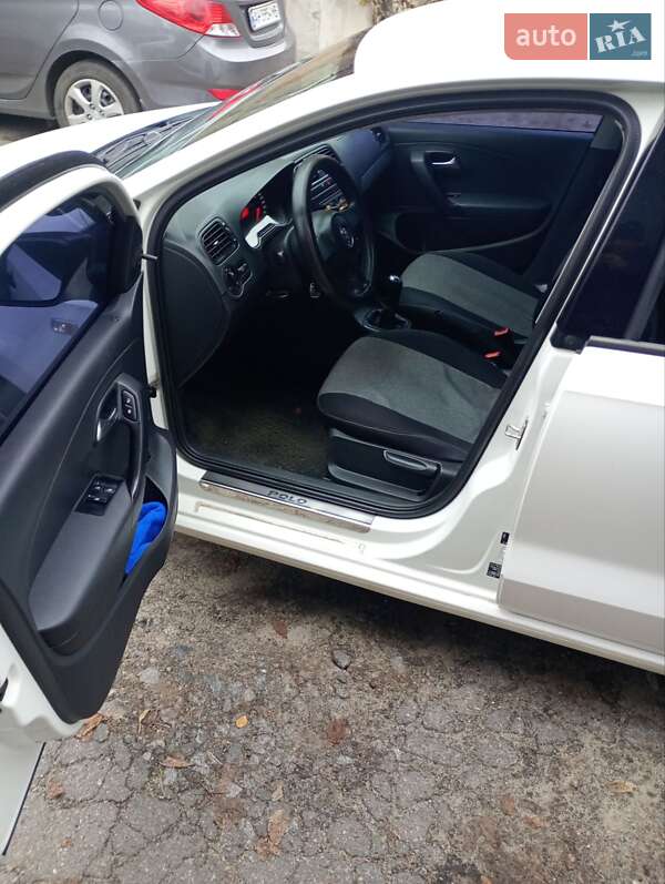 Седан Volkswagen Polo 2011 в Полтаве