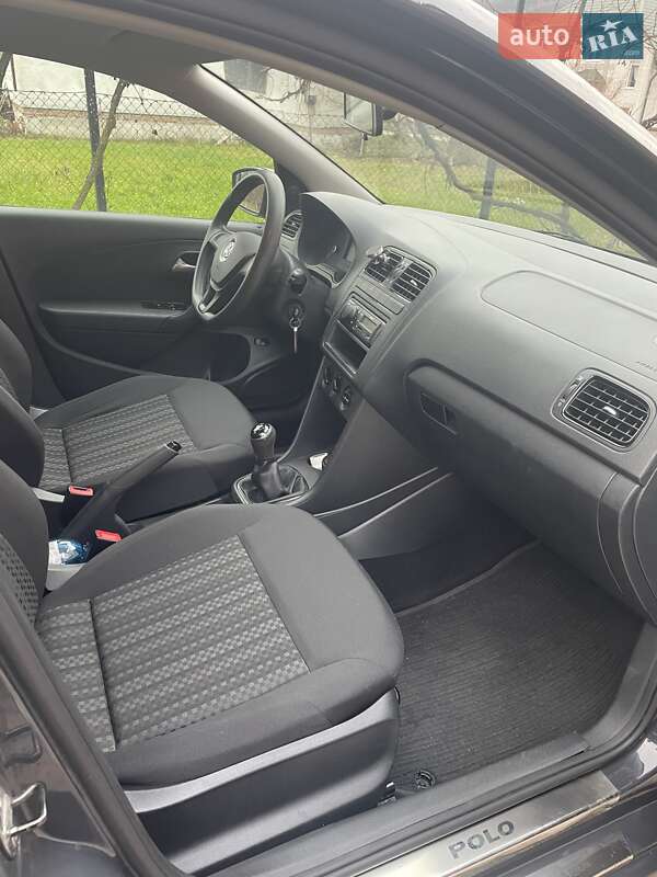 Седан Volkswagen Polo 2016 в Чорткове