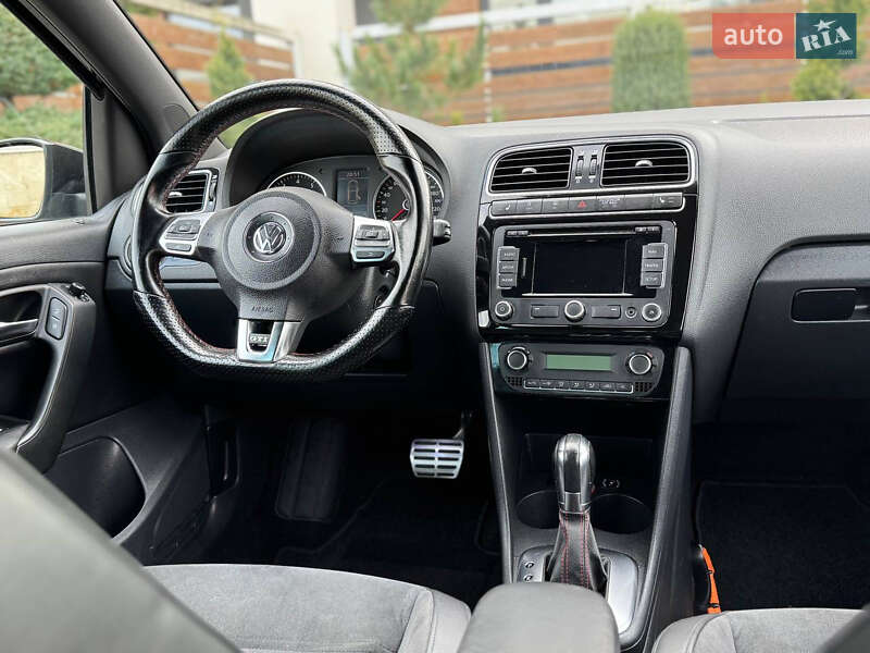 Хетчбек Volkswagen Polo 2011 в Стрию