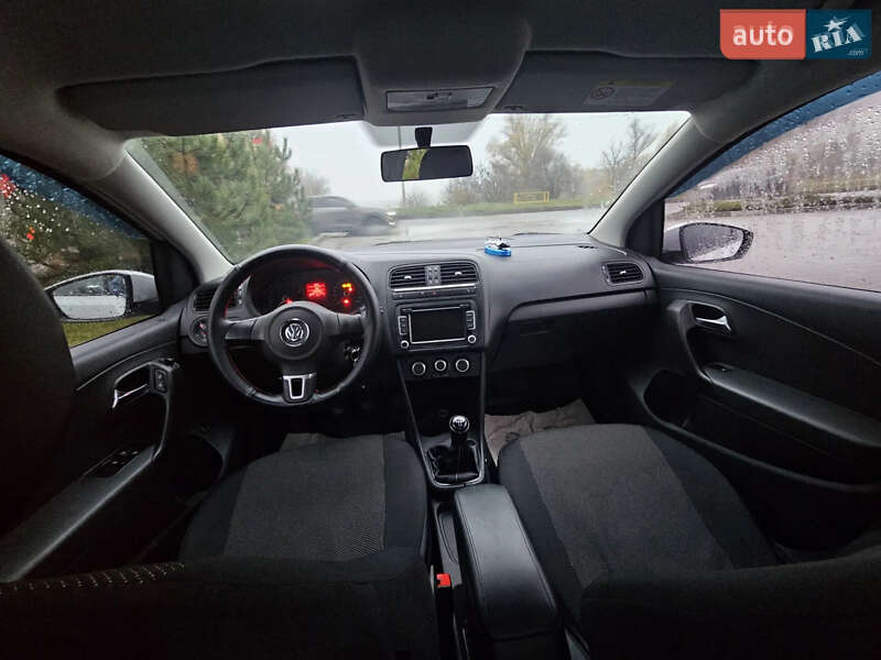 Седан Volkswagen Polo 2012 в Хмельницком