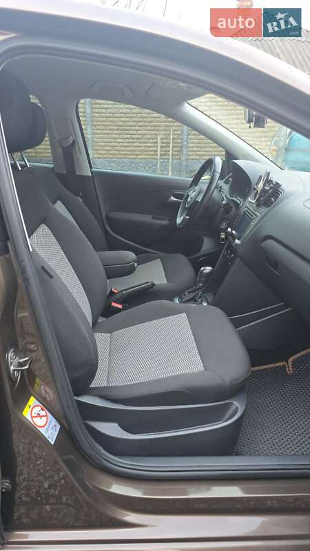 Хэтчбек Volkswagen Polo 2014 в Харькове