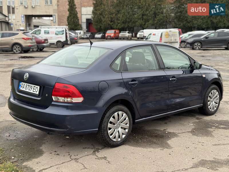 Седан Volkswagen Polo 2012 в Киеве фото 3 Седан Volkswagen Polo 2012 в Киеве
