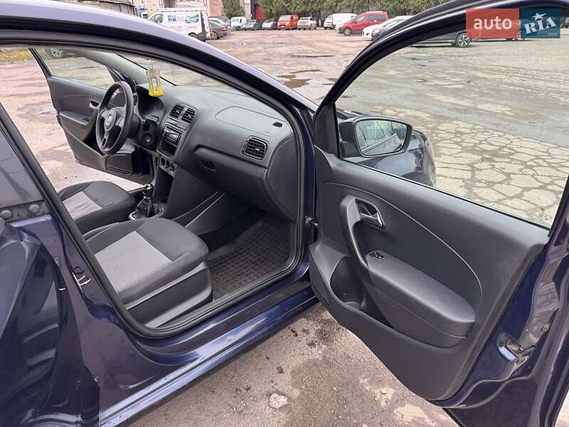 Седан Volkswagen Polo 2012 в Киеве фото 10 Седан Volkswagen Polo 2012 в Киеве