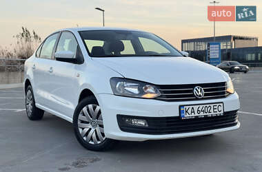 Седан Volkswagen Polo 2017 в Киеве