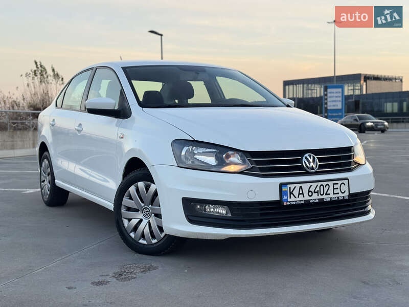 Седан Volkswagen Polo 2017 в Киеве