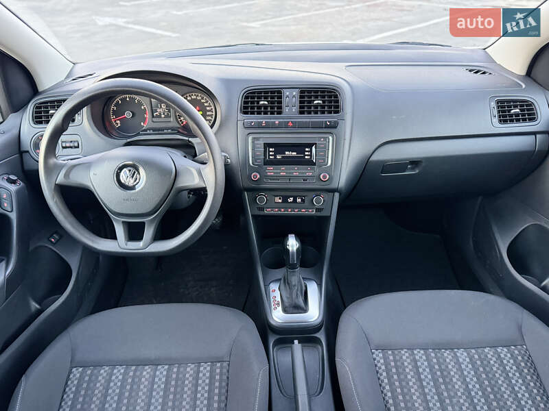 Седан Volkswagen Polo 2017 в Киеве