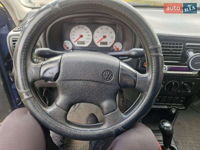 Хэтчбек Volkswagen Polo 1996 в Харькове