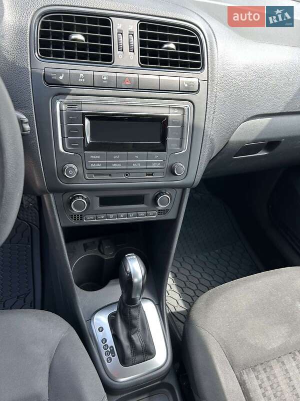 Седан Volkswagen Polo 2017 в Харькове