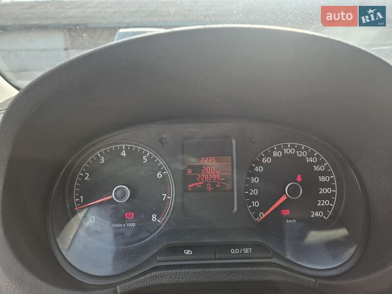 Седан Volkswagen Polo 2013 в Кагарлыке