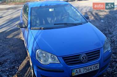 Хэтчбек Volkswagen Polo 2005 в Киеве