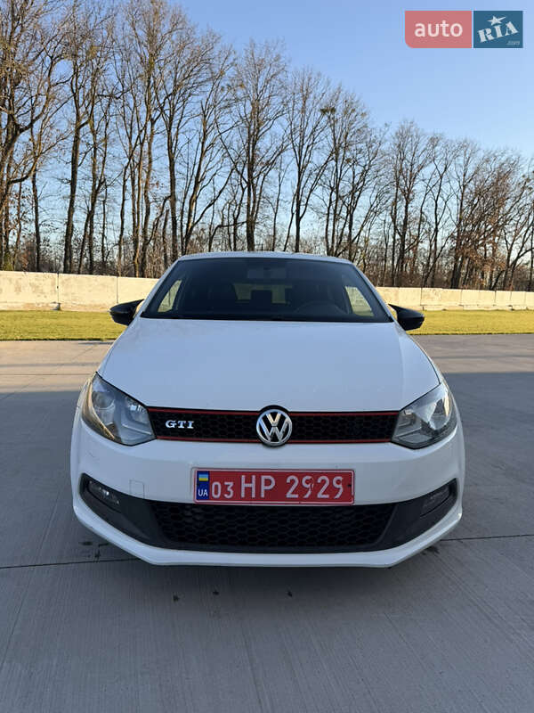Хэтчбек Volkswagen Polo 2011 в Луцке