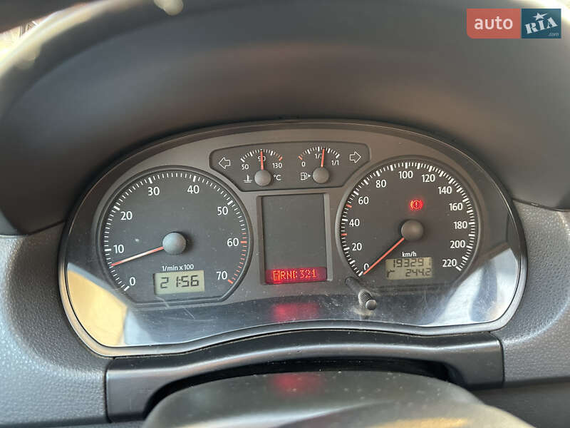 Хэтчбек Volkswagen Polo 2006 в Днепре