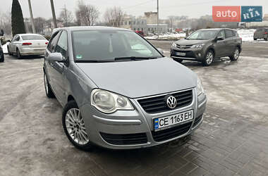Хетчбек Volkswagen Polo 2006 в Чернівцях