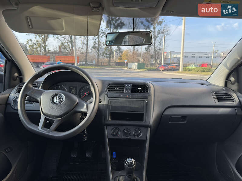 Седан Volkswagen Polo 2017 в Харькове