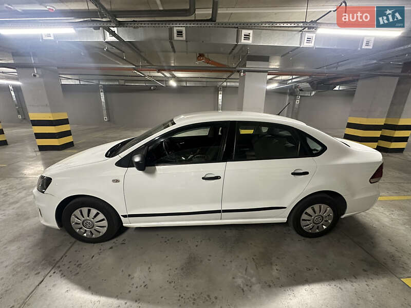Седан Volkswagen Polo 2018 в Одессе