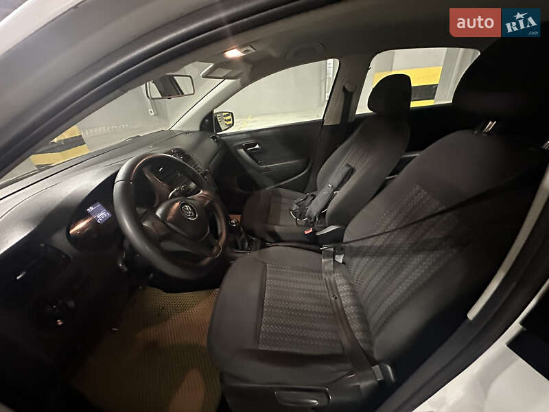 Седан Volkswagen Polo 2018 в Одессе