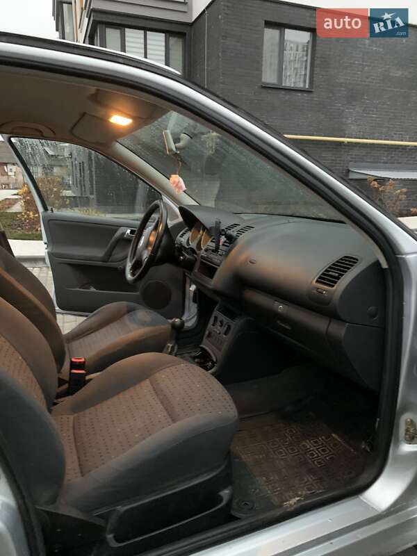 Хэтчбек Volkswagen Polo 2001 в Виннице