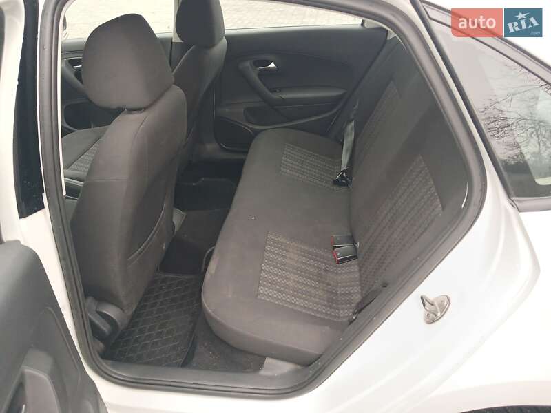 Седан Volkswagen Polo 2018 в Львове