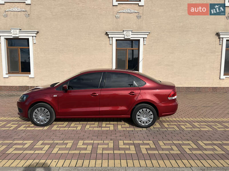 Седан Volkswagen Polo 2012 в Кривому Розі