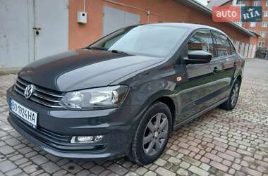 Седан Volkswagen Polo 2016 в Чорткові