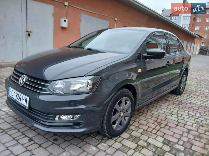 Седан Volkswagen Polo 2016 в Чорткове