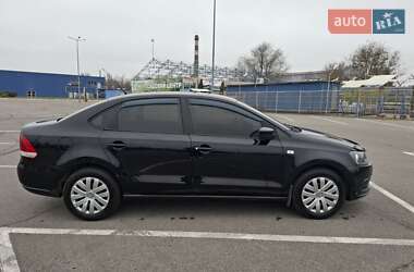 Седан Volkswagen Polo 2011 в Дніпрі