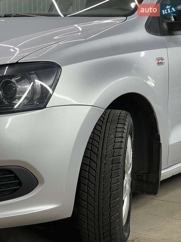 Седан Volkswagen Polo 2011 в Чернигове фото 4 Седан Volkswagen Polo 2011 в Чернигове