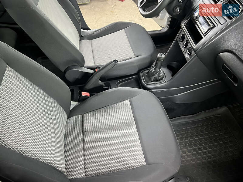 Седан Volkswagen Polo 2011 в Чернигове фото 14 Седан Volkswagen Polo 2011 в Чернигове