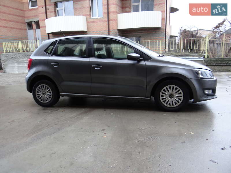 Хэтчбек Volkswagen Polo 2010 в Ахтырке фото 2 Хэтчбек Volkswagen Polo 2010 в Ахтырке