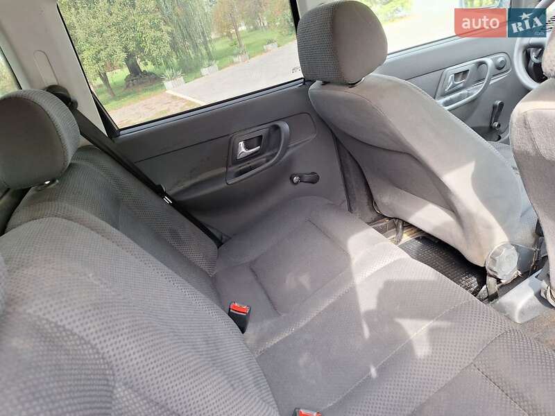 Хэтчбек Volkswagen Polo 2001 в Черновцах фото 22 Хэтчбек Volkswagen Polo 2001 в Черновцах