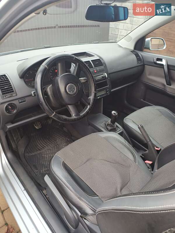 Хэтчбек Volkswagen Polo 2006 в Мукачево