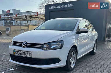 Седан Volkswagen Polo 2012 в Чернівцях