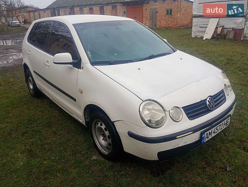 Хэтчбек Volkswagen Polo 2003 в Чуднове
