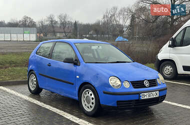 Хетчбек Volkswagen Polo 2004 в Чернівцях